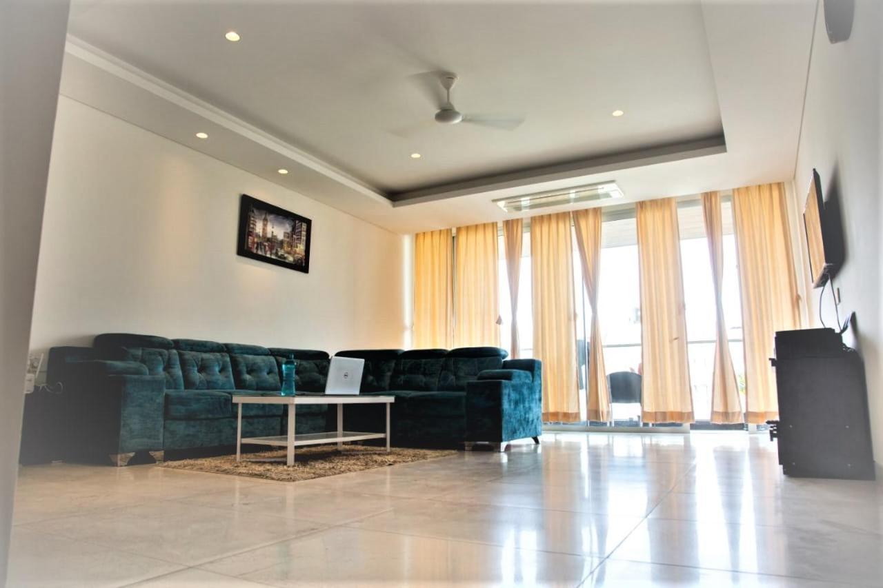 Guest House Service Apartments Poona Buitenkant foto